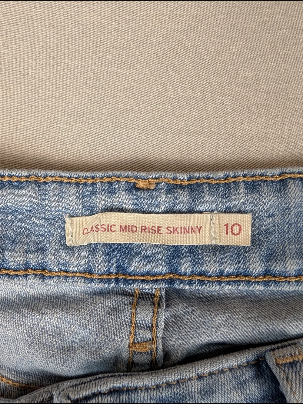 Levi's Classic Mid Rise Skinny Jeans Women's 10 Light Wash Blue